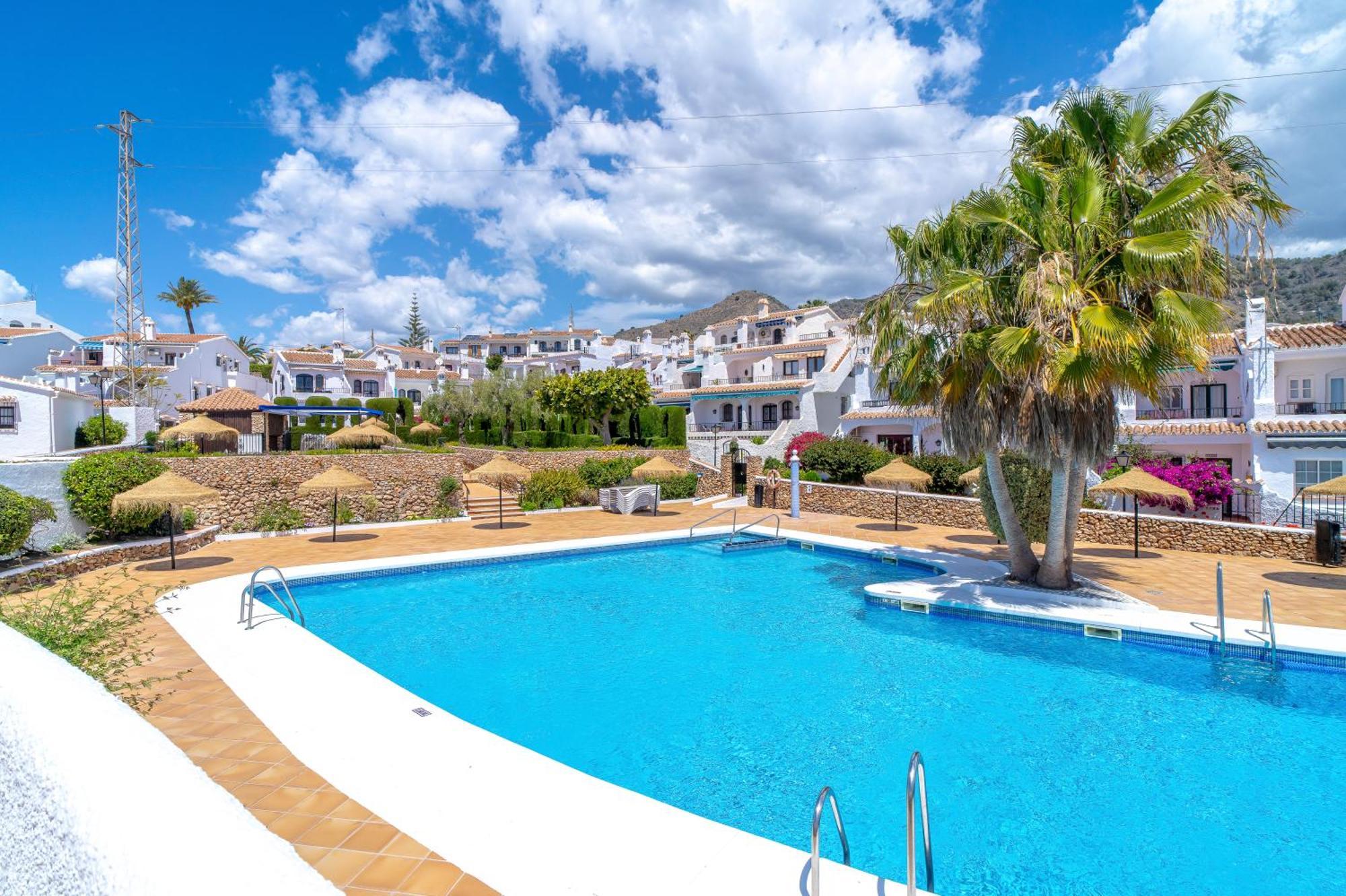Los Naranjos 25A Private Pool Capistrano Village Nerja Buitenkant foto