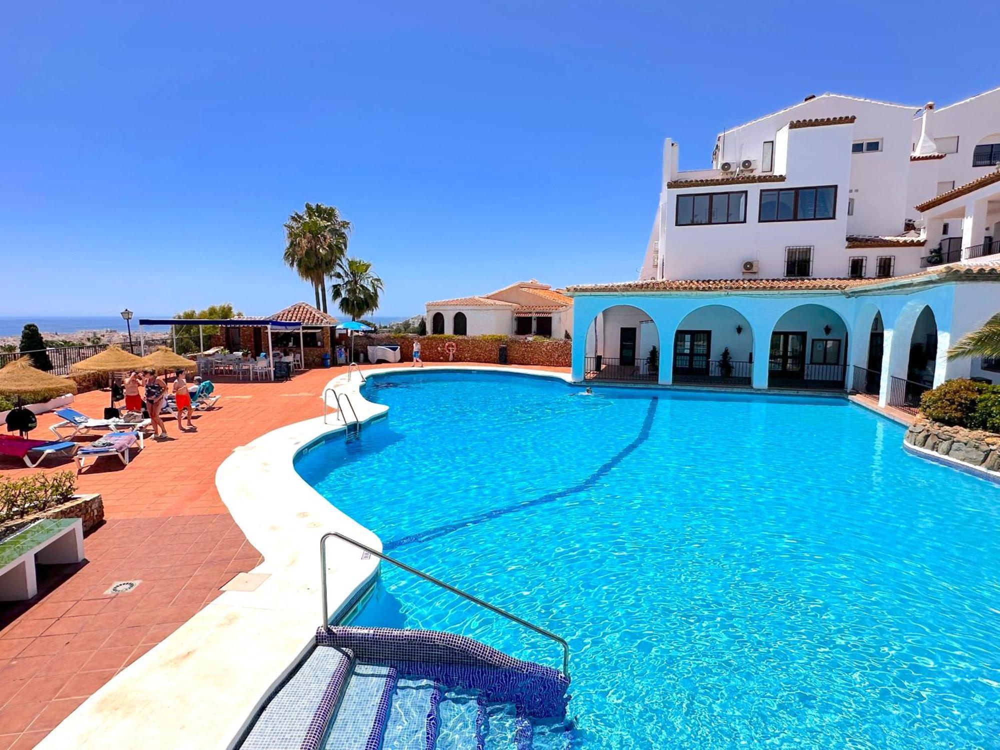 Los Naranjos 25A Private Pool Capistrano Village Nerja Buitenkant foto